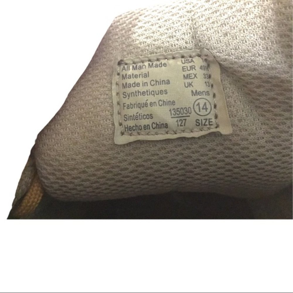 SOLD! Hunter's Bay Men's Chukka Boots - Picture 12 of 14
